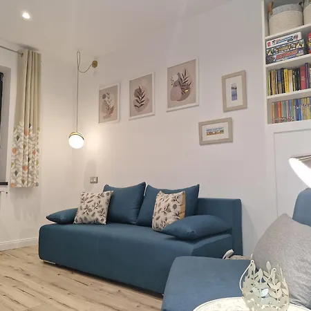 Apartment Marbel - Designer Retreat With Free Parking Burgas