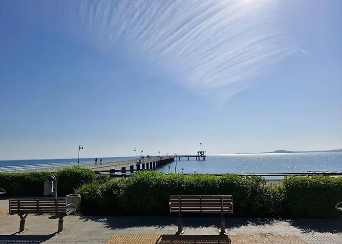 Apartment Marbel - Designer Retreat With Free Parking