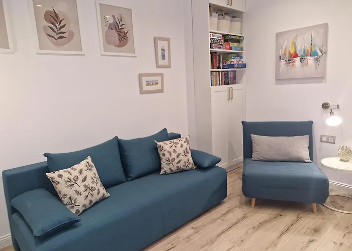 Apartment Marbel - Designer Retreat With Free Parking