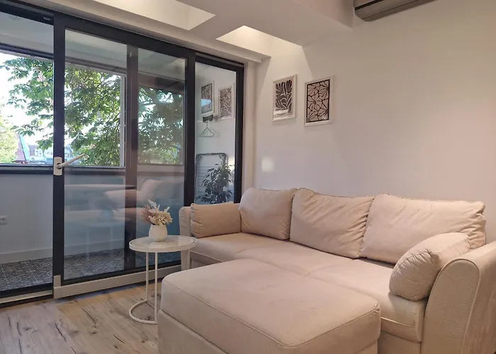 Marbel - Designer Retreat With Free Parking * بورغاس